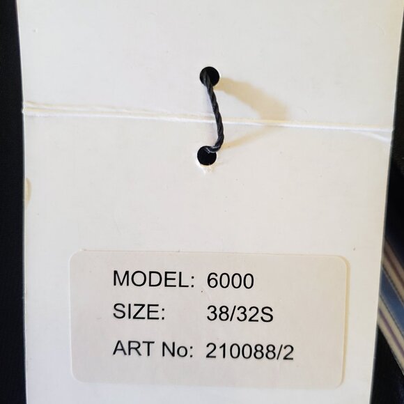 Rosetti 38S Navy Blue 2pc 100% Super 150s Wool Suit NWT - Picture 4 of 8